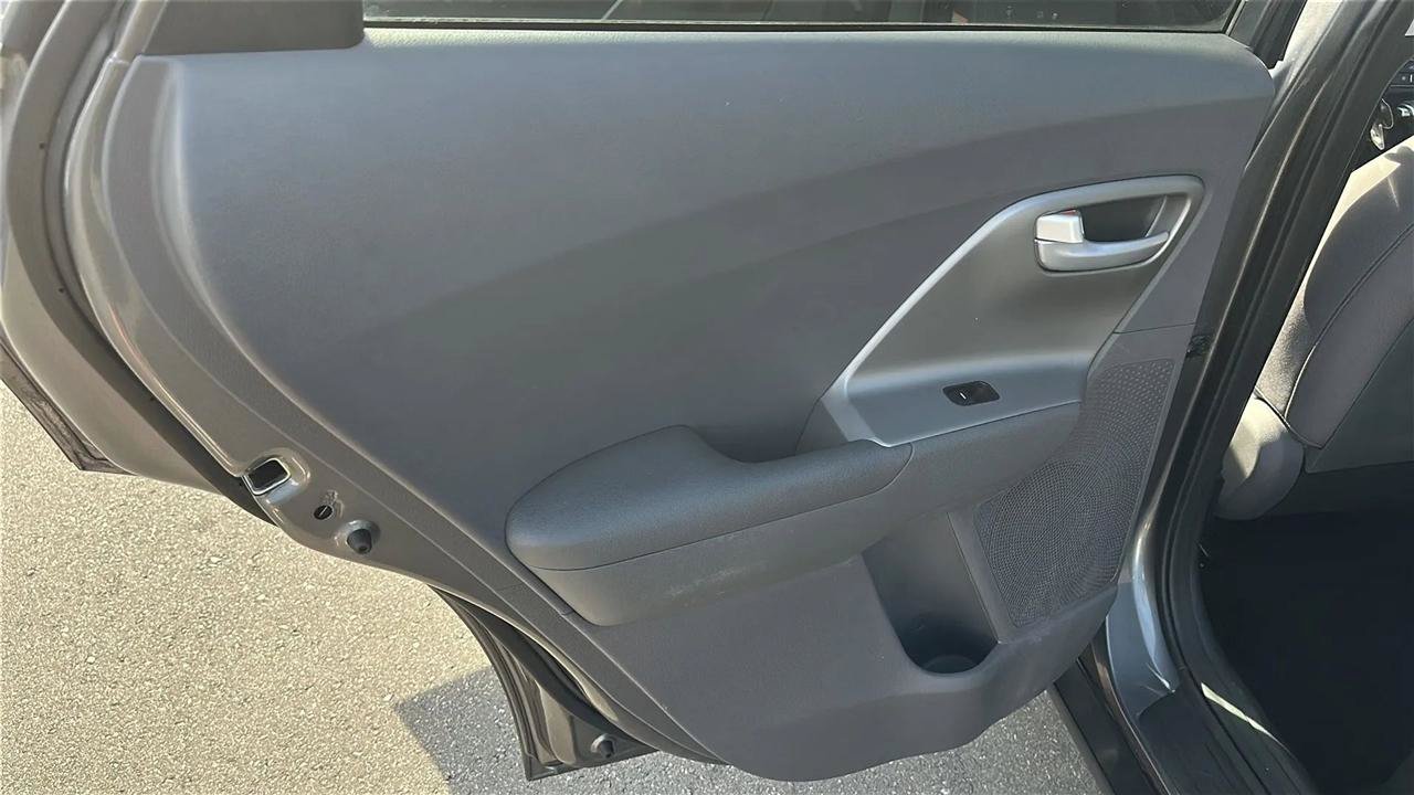 Used 2018 Kia Niro LX FWD image 23
