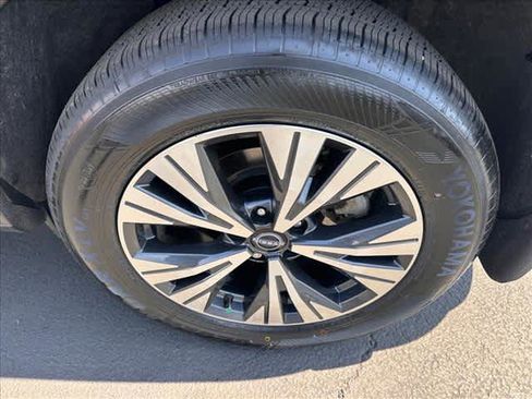 Used 2023 Nissan Rogue SV image 23