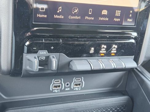 New 2026 RAM 1500 Big Horn AWD/4WD image 26