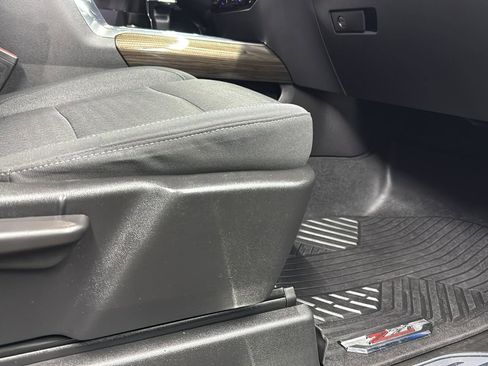 Used 2022 Chevrolet Silverado 1500 LT Trail Boss image 25