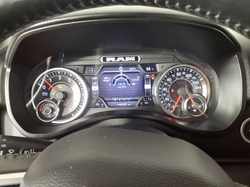Used 2019 RAM 1500 Big Horn AWD/4WD image 17