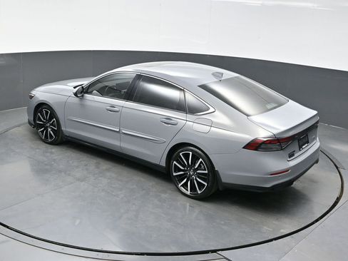 Used 2023 Honda Accord Touring image 39