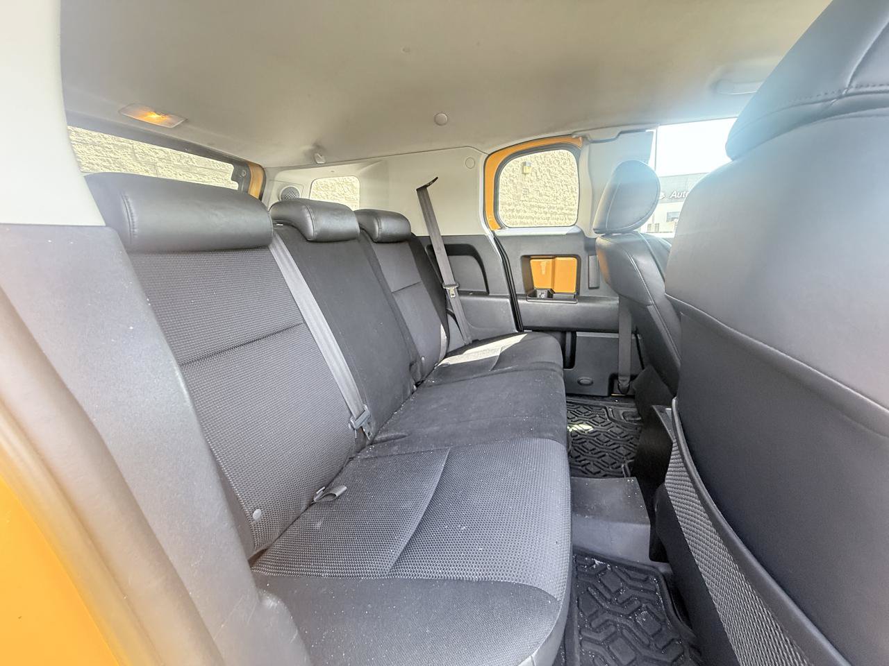 Used 2007 Toyota FJ Cruiser 4WD image 12