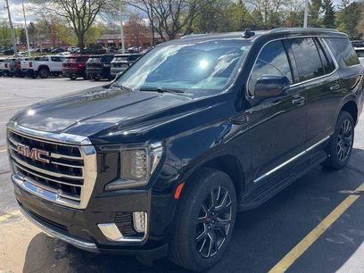 Used 2024 GMC Yukon SLT w/ SLT Luxury Package