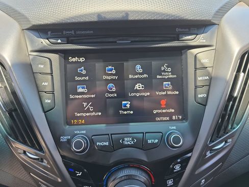 Used 2016 Hyundai Veloster Turbo FWD image 24