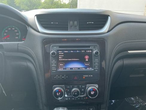 Used 2015 Chevrolet Traverse LT FWD image 19
