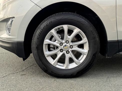 Used 2021 Chevrolet Equinox LS image 31