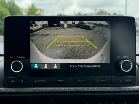 Used 2023 Honda CR-V LX image 29