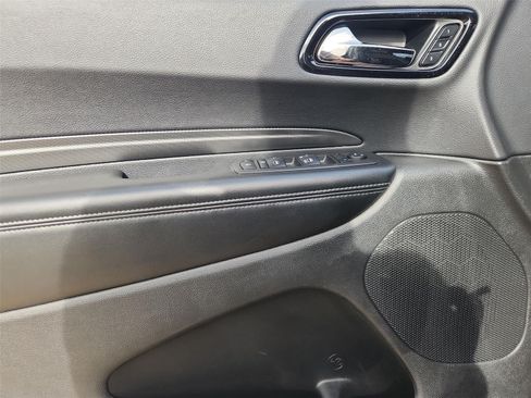 Used 2022 Dodge Durango GT RWD image 21