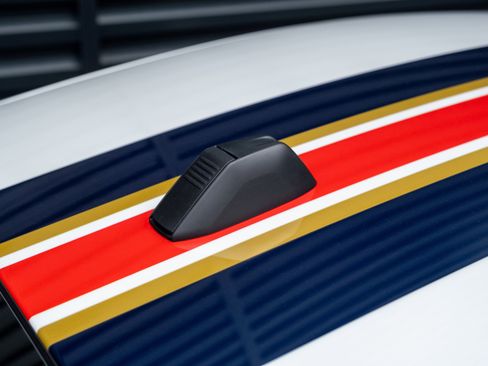 Certified 2024 Porsche 911 Dakar image 57