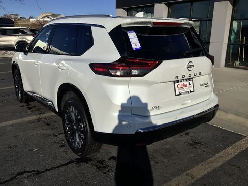 New 2026 Nissan Rogue Platinum w/ Platinum Premium Package image 4