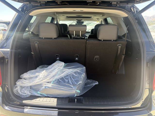 Used 2024 Hyundai Palisade SEL w/ Premium Package FWD image 6