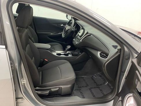 New 2025 Chevrolet Malibu LT image 13