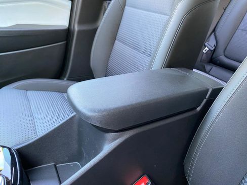 Used 2025 Chevrolet Trax LT w/ Driver Confidence Package image 51