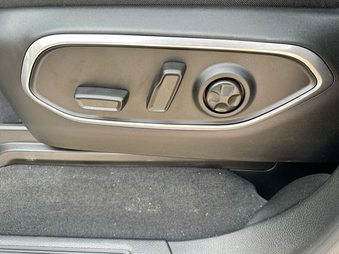 New 2026 Jeep Grand Wagoneer L Limited AWD/4WD image 12