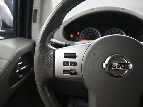 Used 2019 Nissan Frontier SL AWD/4WD image 14