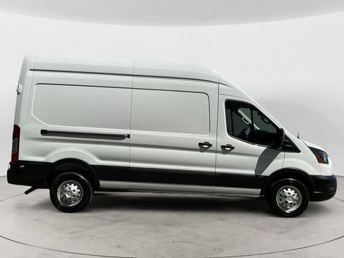 Used 2025 Ford Transit 250 148 High Roof AWD w/ Load Area Protection Package image 4