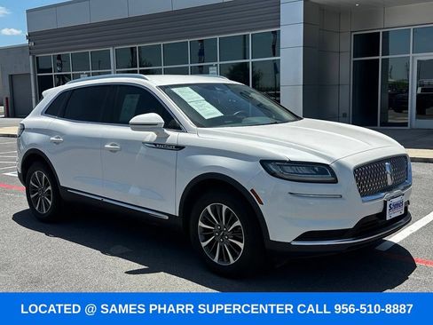 Used 2023 Lincoln Nautilus FWD w/ Premium Package image 3