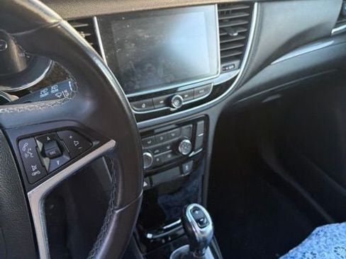 Used 2018 Buick Encore Preferred FWD image 19