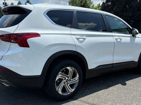 Used 2021 Hyundai Santa Fe SE FWD image 10