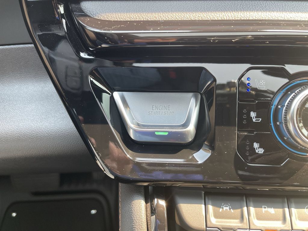 New 2026 GMC Sierra 1500 AT4 w/ AT4 Premium Package AWD/4WD image 17