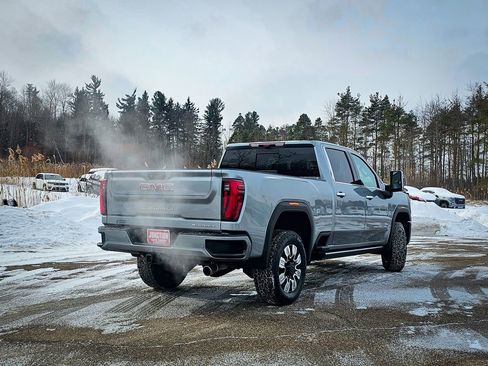 Certified 2024 GMC Sierra 2500 Denali w/ Denali Reserve Package image 3