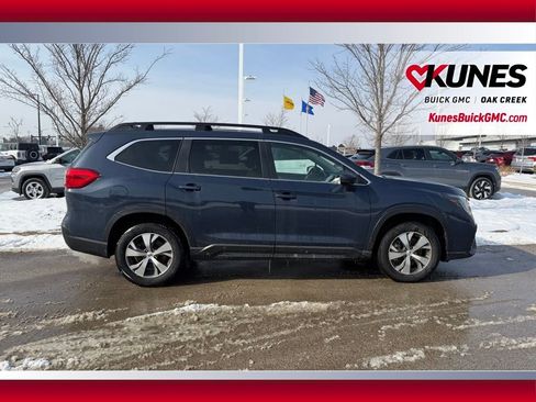 Used 2024 Subaru Ascent Premium w/ Convenience Package image 4