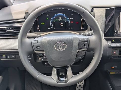 Used 2026 Toyota Camry SE FWD image 20