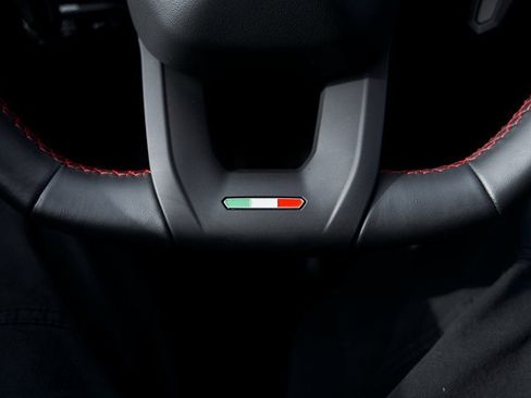 Used 2024 Lamborghini Urus Performante AWD/4WD image 72