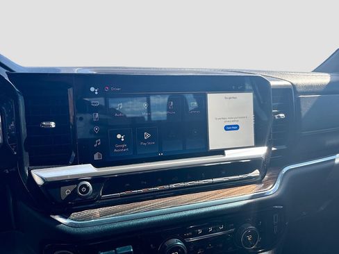 Used 2025 Chevrolet Silverado 1500 RST w/ Redline Edition AWD/4WD image 15