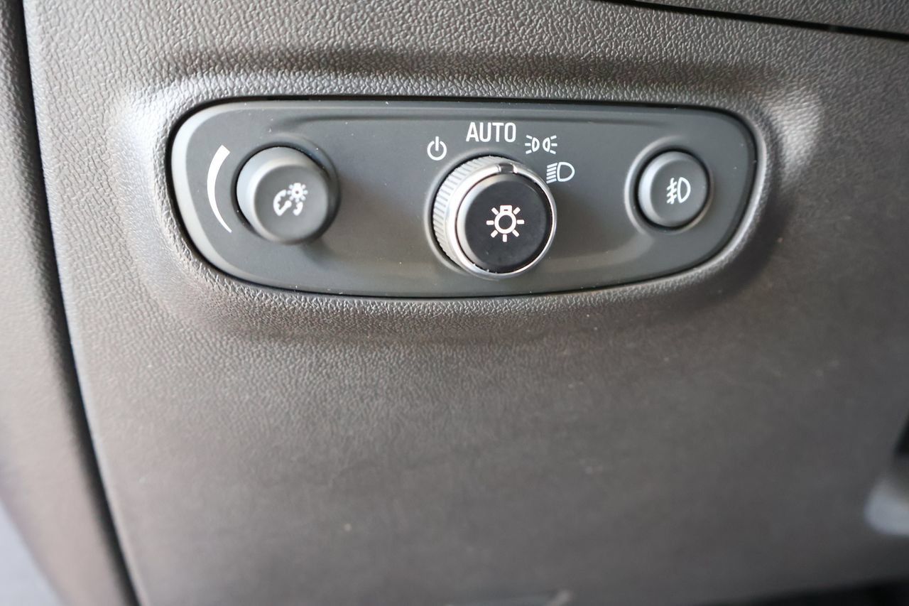 Used 2020 Chevrolet Equinox LT FWD image 20