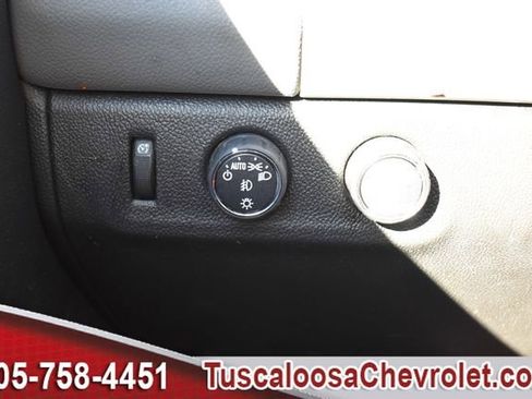 Used 2015 Chevrolet Colorado LT w/ Luxury Package image 39
