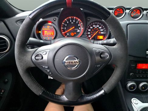 Used 2016 Nissan 370Z NISMO image 15