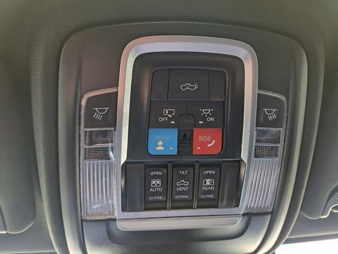 Used 2025 RAM 2500 Laramie w/ Night Edition image 15