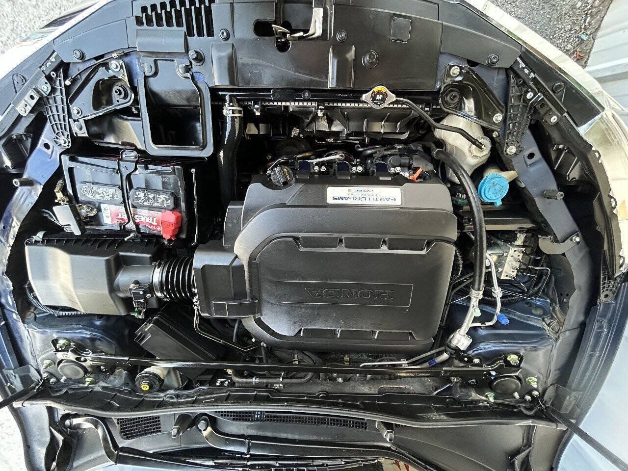Used 2017 Honda Accord EX-L image 39