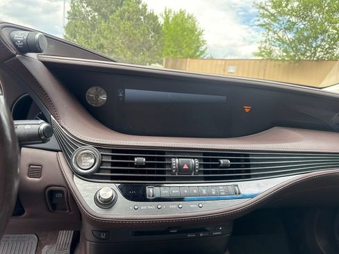 Used 2018 Lexus LS 500 AWD image 18