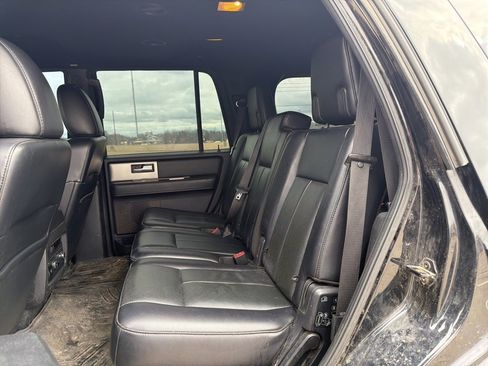Used 2017 Ford Expedition XLT w/ Equipment Group 202A image 5