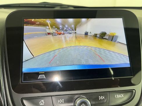 Used 2024 Chevrolet Malibu LT image 19