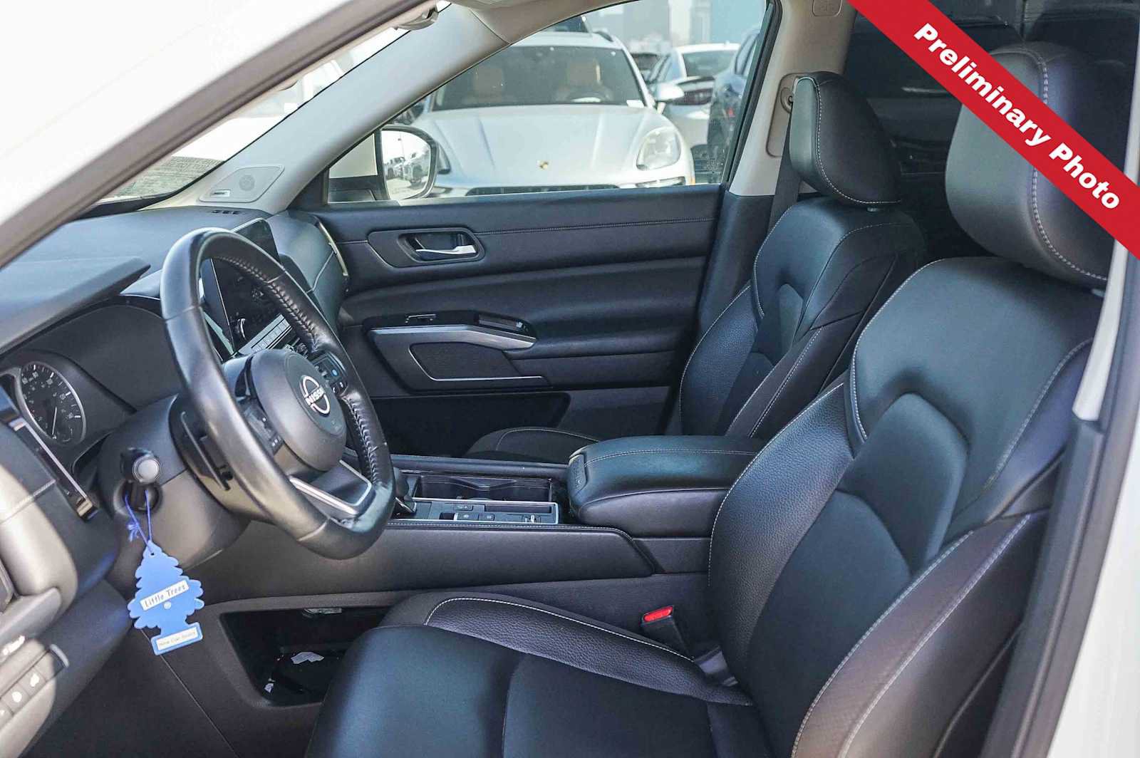 Used 2022 Nissan Pathfinder SL w/ SL Premium Package FWD image 14