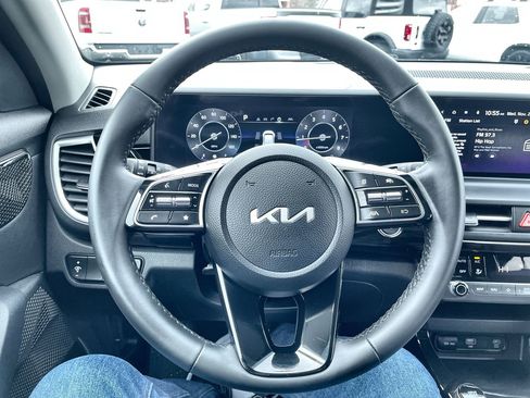 Certified 2024 Kia Seltos X-Line image 18