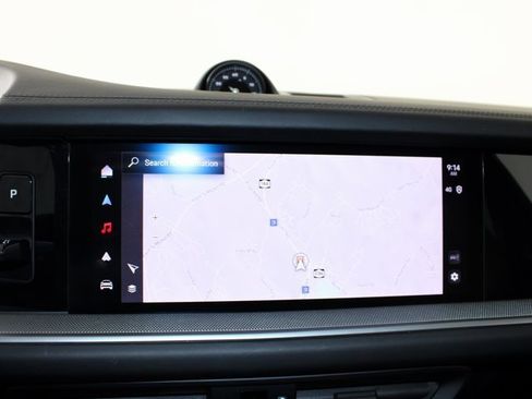 Used 2024 Porsche Cayenne Coupe image 15