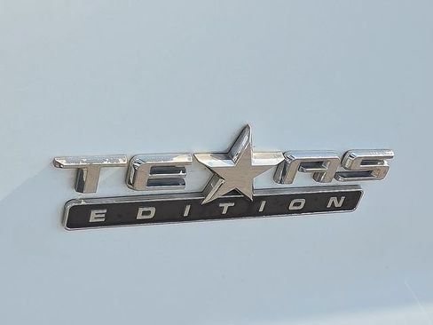 Used 2019 Chevrolet Silverado 1500 LTZ w/ LTZ Texas Edition RWD image 7
