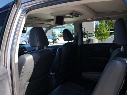 Used 2016 Honda Pilot Touring image 20