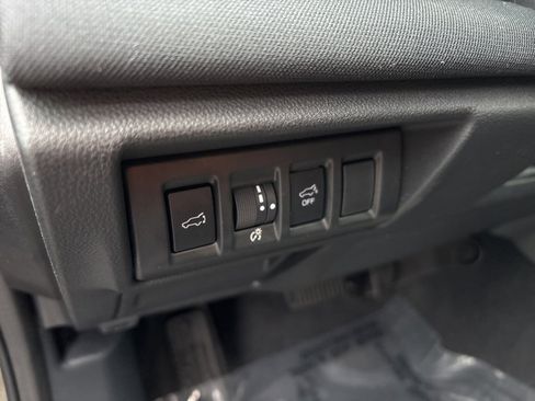 Certified 2025 Subaru Outback Premium w/ Popular Package #1A image 22