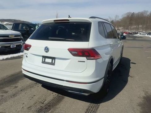 Used 2021 Volkswagen Tiguan SE R-Line AWD/4WD image 8
