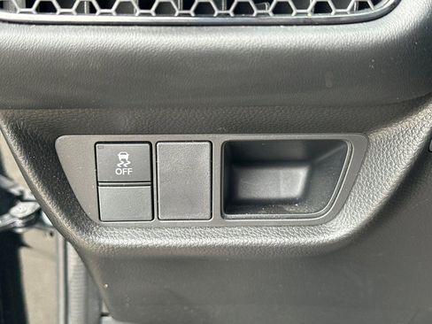 Used 2024 Honda HR-V LX image 31
