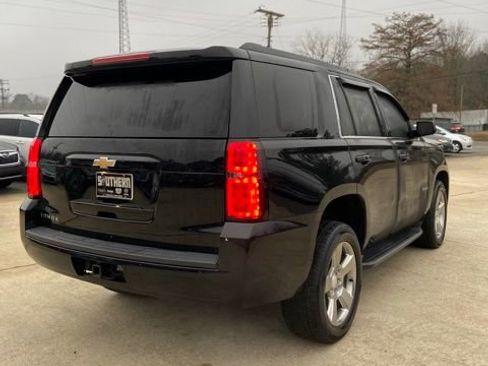 Used 2019 Chevrolet Tahoe LS w/ Enhanced Driver Alert Package image 8