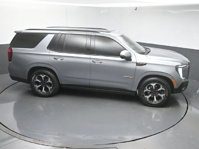 Used 2025 GMC Yukon AT4 Ultimate w/ LPO, Floor Liner Package AWD/4WD image 51