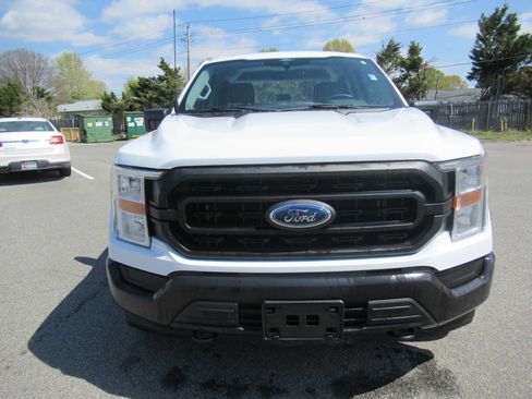 Used 2022 Ford F150 XL w/ Trailer Tow Package image 2