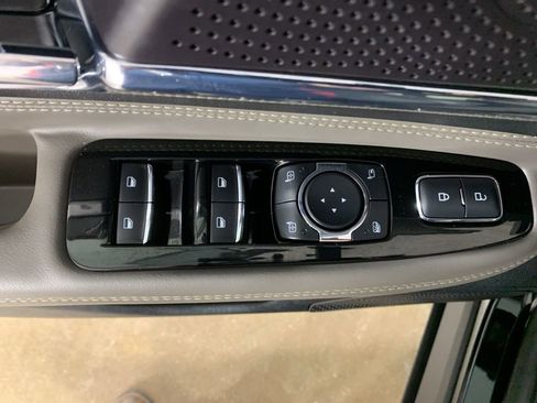 Used 2025 Lincoln Corsair FWD image 18